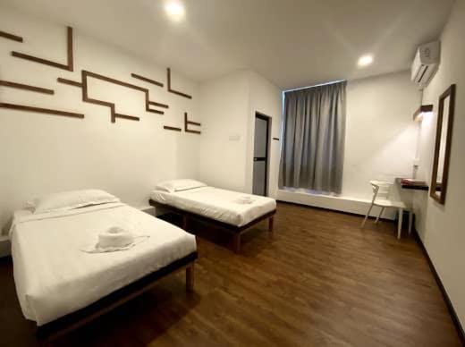 Kuching Hotel Exterior photo